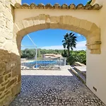 Domaine En Pierre Avec Piscine Et Jacuzzi Au Mas Lucia Vendégház