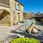 Domaine En Pierre Avec Piscine Et Jacuzzi Au Mas Lucia Aigues-Vives