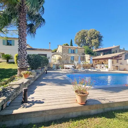 Domaine En Pierre Avec Piscine Et Jacuzzi Au Mas Lucia 3*