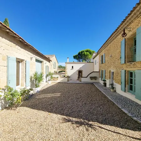 Domaine En Pierre Avec Piscine Et Jacuzzi Au Mas Lucia Aigues-Vives