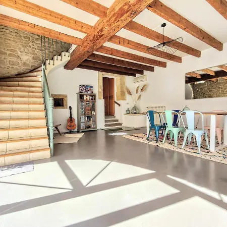 Domaine En Pierre Avec Piscine Et Jacuzzi Au Mas Lucia 3* Aigues-Vives (Gard)