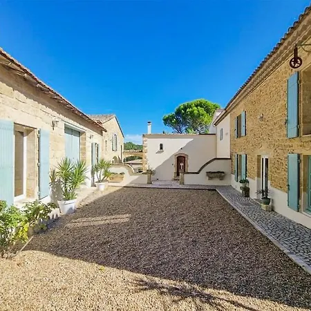 Pensjonat Domaine En Pierre Avec Piscine Et Jacuzzi Au Mas Lucia Aigues-Vives (Gard)