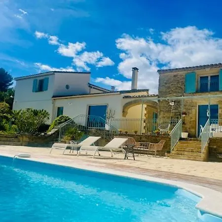 Domaine En Pierre Avec Piscine Et Jacuzzi Au Mas Lucia 3*