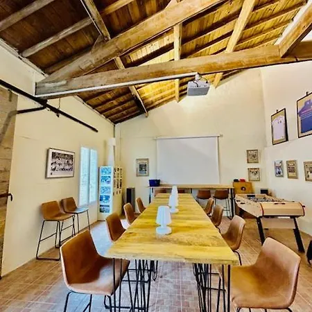 Domaine En Pierre Avec Piscine Et Jacuzzi Au Mas Lucia Aigues-Vives