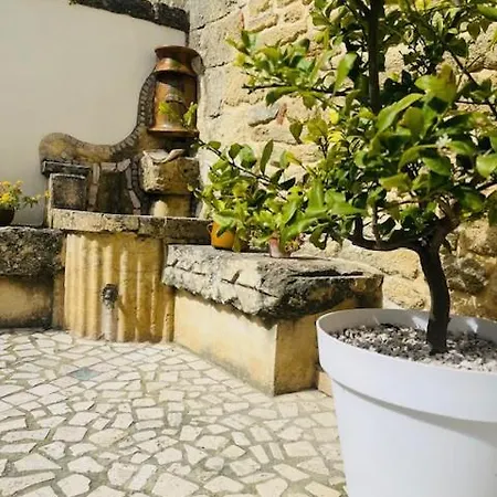 Domaine En Pierre Avec Piscine Et Jacuzzi Au Mas Lucia 3* Aigues-Vives (Gard)