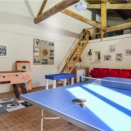 Domaine En Pierre Avec Piscine Et Jacuzzi Au Mas Lucia