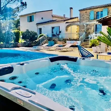 Domaine En Pierre Avec Piscine Et Jacuzzi Au Mas Lucia 3* Aigues-Vives (Gard)