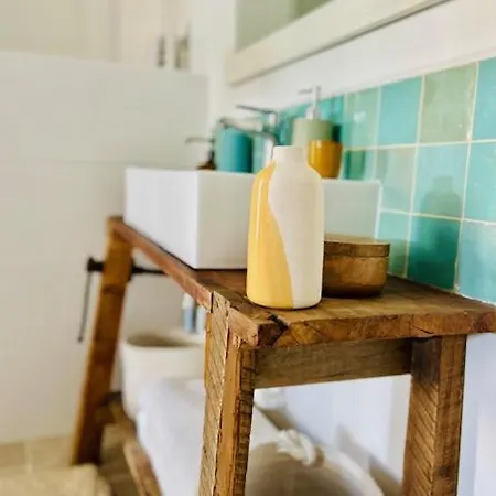 Domaine En Pierre Avec Piscine Et Jacuzzi Au Mas Lucia Vendégház Aigues-Vives