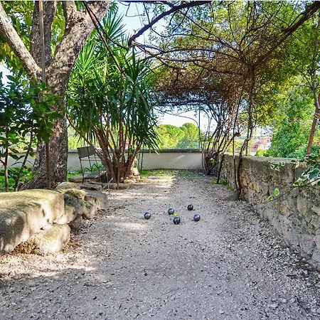 Domaine En Pierre Avec Piscine Et Jacuzzi Au Mas Lucia 3*