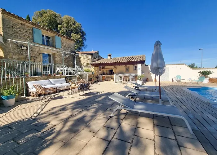 Domaine En Pierre Avec Piscine Et Jacuzzi Au Mas Lucia Aigues-Vives (Gard)