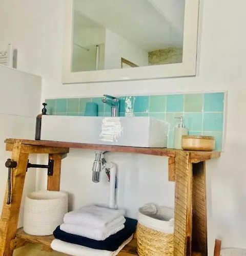 Domaine En Pierre Avec Piscine Et Jacuzzi Au Mas Lucia