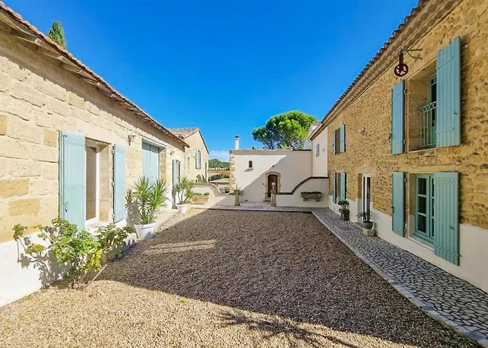 Gæstehus Domaine En Pierre Avec Piscine Et Jacuzzi Au Mas Lucia Aigues-Vives (Gard)