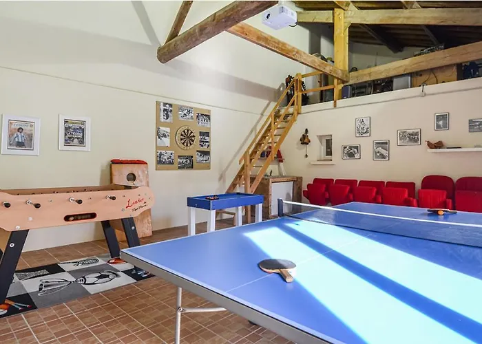 Domaine En Pierre Avec Piscine Et Jacuzzi Au Mas Lucia